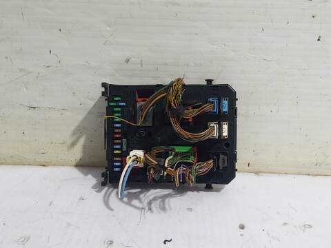 Caja Reles Fusibles Peugeot 308 ENVY 112CV 82KW