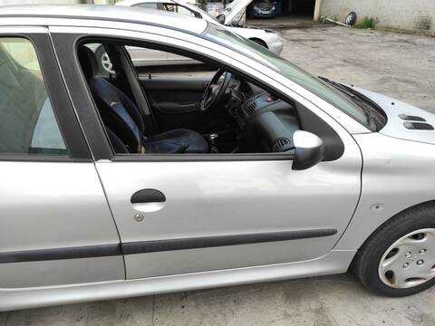 Foto 1ª: Puerta Delantera Derecha Peugeot 206 NFZ (2000)