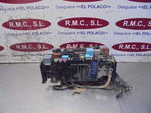 Foto 3ª: Caja Reles Fusibles Toyota Land Cruiser 3.0 D-4D GX 166CV 122KW [1KD] (2005)