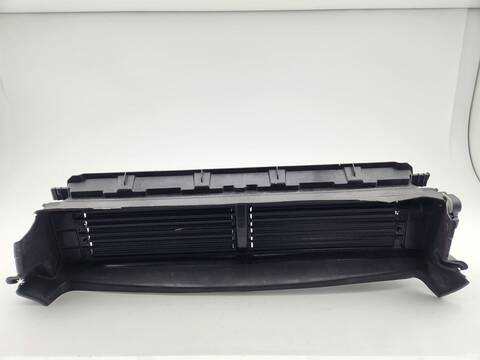 Rejilla Delantera Volvo XC 60 BUSINESS PLUS AWD 197CV 145KW