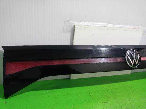 Foto 3ª: Piloto Trasero Central Volkswagen T-Cross ADVANCE 95CV [DKLA  DUSB  CHZL  DL] (2016)