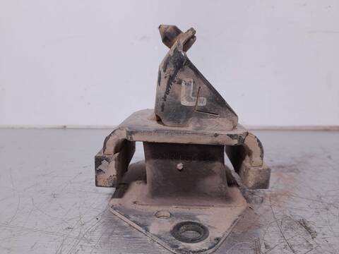 Foto 4ª: Soporte Motor Isuzu D Max D CREW CAB 4WD [4JK1E4C] (2010)