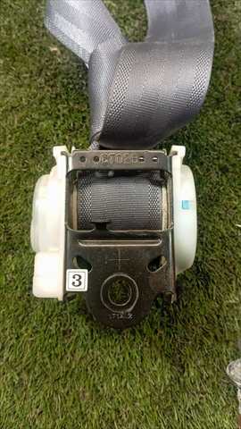 Foto 3ª: Cinturón Trasero Izquierdo Lexus LX 4.7 G 470 V8 (2002)