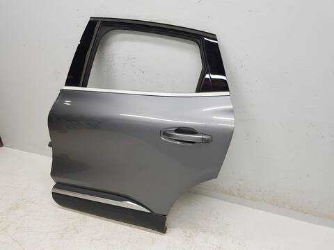 Foto 2ª: Puerta Trasera Izquierda Renault Arkana TECHNO 113CV 83KW