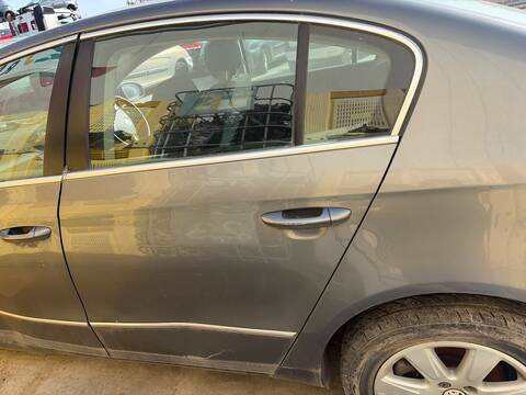 Foto 1ª: Puerta Trasera Izquierda Volkswagen Passat BKP BERLINA (2008)