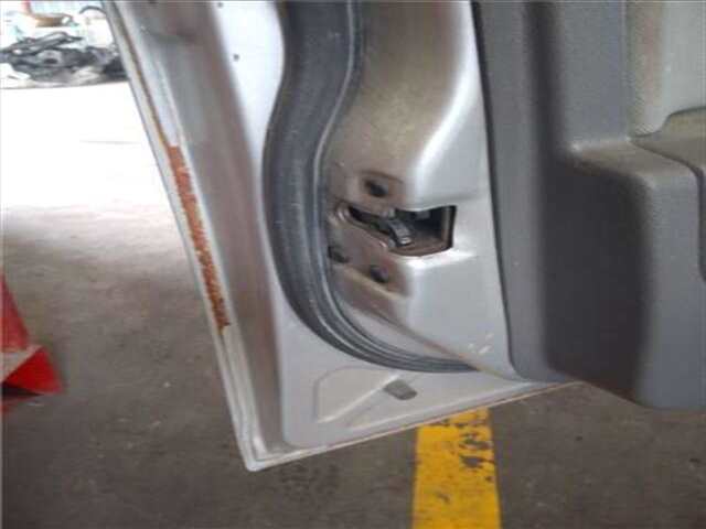 Foto 3ª: Puerta Delantera Izquierda Ford Fiesta 1.4 TDCI [F6JA]