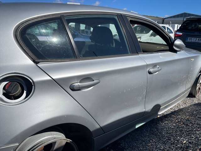 Foto 3ª: Puerta Trasera Derecha Bmw Serie 1 118 2.0 D 122cv [204D4] (2006)