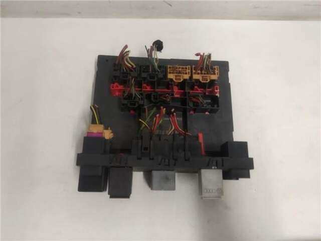 Caja Reles Fusibles Audi A3 2.0 TDI 16V