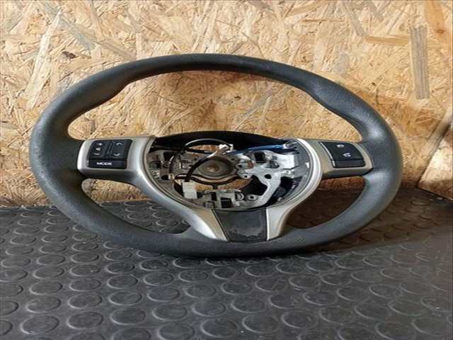 Volante Toyota Yaris ACTIVE