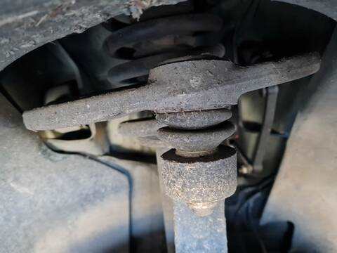 Foto 1ª: Brazo Suspension Delantero Derecho Mercedes Clase ML 320 3.0 CDI W164) 224CV 165KW 164.122) [OM642940] (2005)