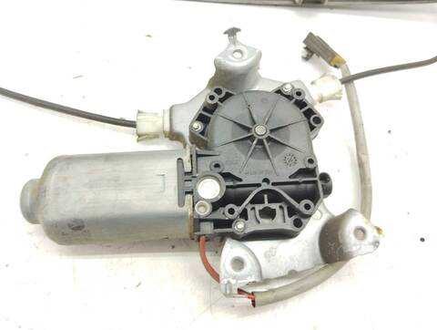 Foto 4ª: Elevalunas Eléctrico Delantero Derecho Nissan Primera BERLINA 99CV 73KW (1997)