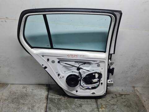 Foto 2ª: Puerta Trasera Izquierda Volkswagen Golf GTI BERLINA 200CV 147KW [AXX] (2005)