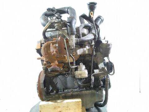 Foto 3ª: Despiece Motor Volkswagen Transporter 2.5 TDI 88CV 65KW FURGONETA [AJT] (2000)