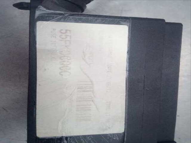 Foto 1ª: Caja Reles Fusibles Ford Focus TITANIUM 125CV 92KW [M1DA] (2012)