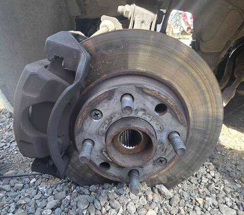 Mangueta Delantera Izquierda Chevrolet Aveo LS 101CV 74KW