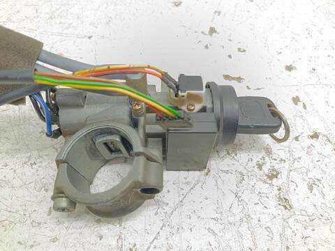 Foto 3ª: Motor de Arranque Ssangyong Musso 2.9 TDI LUX 120CV 88KW [SY662LA] (2000)