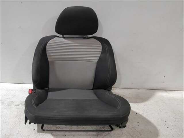 Asiento Delantero Izquierdo Toyota Yaris ACTIVE 112CV