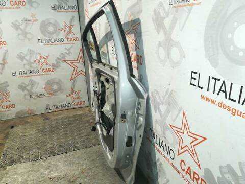 Foto 4ª: Puerta Trasera Izquierda Bmw Serie 1 114 120D BERLINA 163CV 120KW [M47N204D4] (2004)