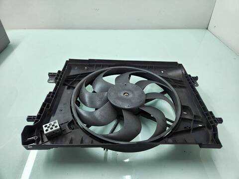 Foto 3ª: Electroventilador Renault Clio ZEN 89CV 66KW [H4B400] (2015)