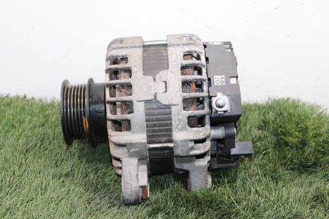 Foto 2ª: Alternador Volvo V40 KINETIC 120CV 88KW (2021)