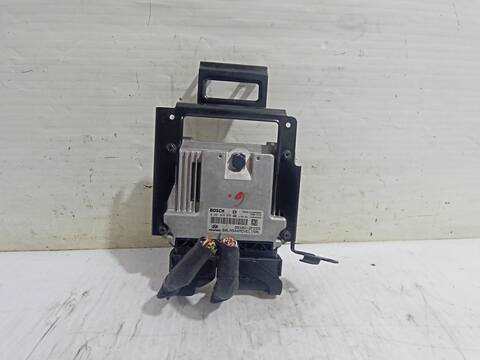 Centralita Motor ECU Hyundai ix35 2.0 CRDI 4WD 136CV 100KW