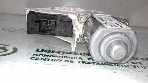 Foto 3ª: Elevalunas Eléctrico Trasero Derecho Audi A6 3.0 V6 24V TDI BERLINA 225CV 165KW [BMK] (2004)