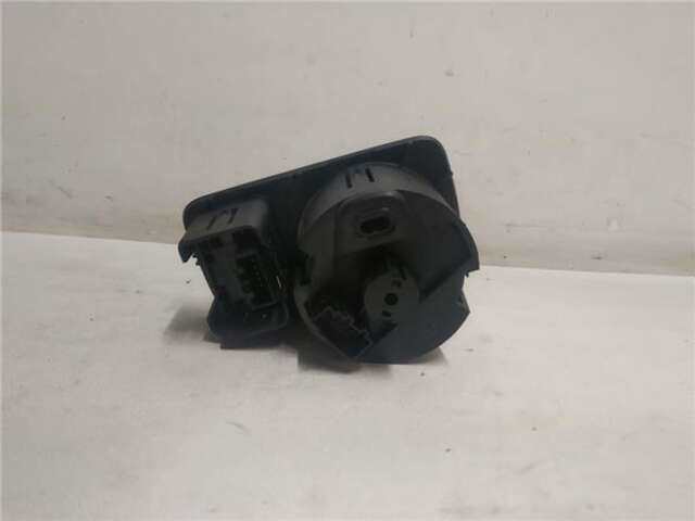 Foto 2ª: Mando Multifuncion Volkswagen Golf 1.6 BLUEMOTION [1.6 LTR. - 81 KW 16V TDI DPF] [CRKB]