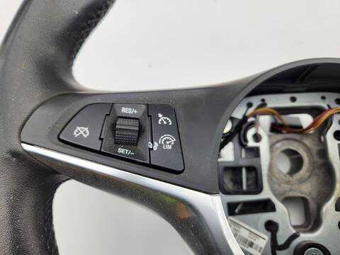 Foto 4ª: Volante Opel Adam JAM ECOFLEX 87CV 64KW [B14XEL] (2017)