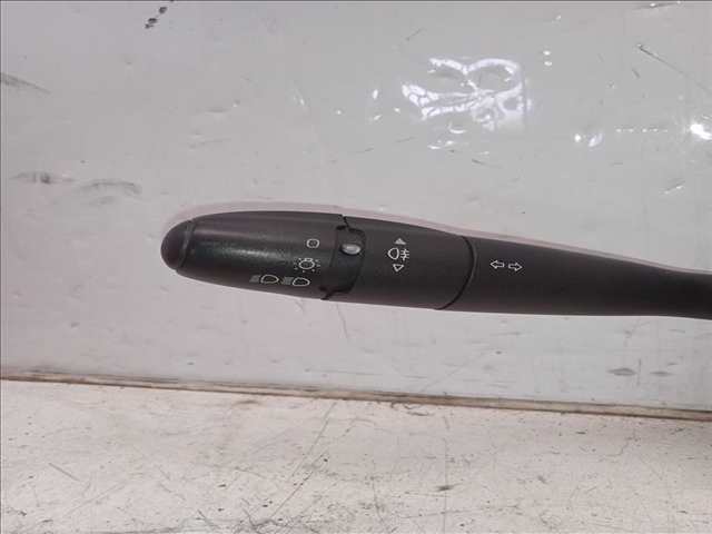 Foto 3ª: Mando Luces Citroen C4 1.4 GASOLINA [G/KFU] (2005)