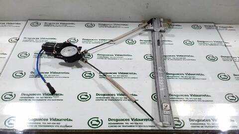 Foto 1ª: Elevalunas Eléctrico Delantero Derecho Kia Sportage 2.0 TD CAT 83CV 61KW [RE] (2000)