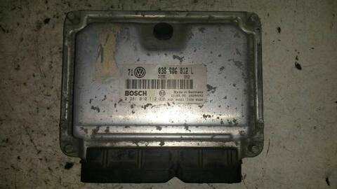 Centralita Motor ECU Volkswagen Golf 1.9 TDI BERLINA 110CV 81KW