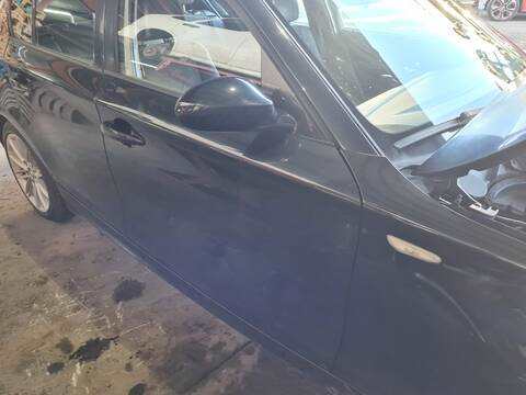 Foto 2ª: Puerta Delantera Derecha Bmw Serie 1 114 118D BERLINA 143CV 105KW [N47D20A] (2007)