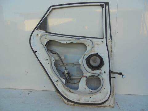 Foto 2ª: Puerta Trasera Izquierda Hyundai ix35 1.7 CRDI CAT 116CV 85KW [D4FD] (2012)