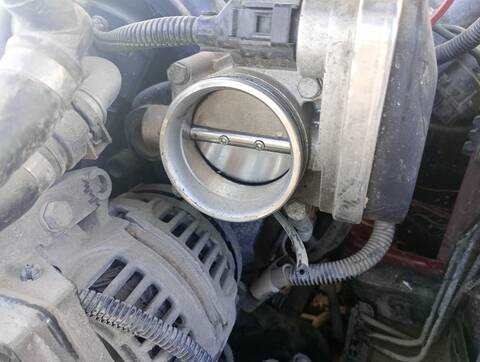 Caja Mariposa Bmw Serie 3 315 316TI 115CV 85KW