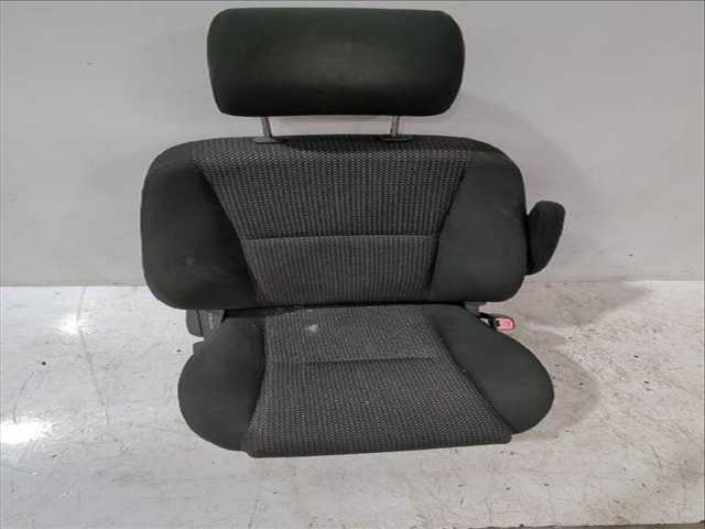 Foto 3ª: Asiento Delantero Derecho Toyota Corolla 2.2 D-4D AUR10_) 177CV [2AD-FHV] (2004)