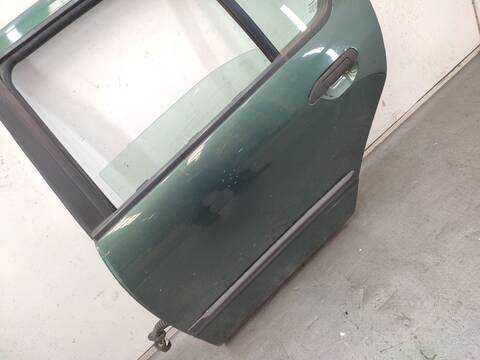Foto 3ª: Puerta Trasera Izquierda Nissan Primera 1.6 16V 106CV 78KW [QG16] (2001)