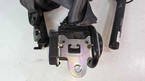 Foto 3ª: Cinturón Delantero Derecho Opel Astra A14XER (2010)