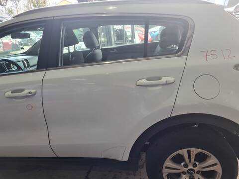 Puerta Trasera Izquierda Kia Sportage BUSINESS 2WD 116CV 85KW