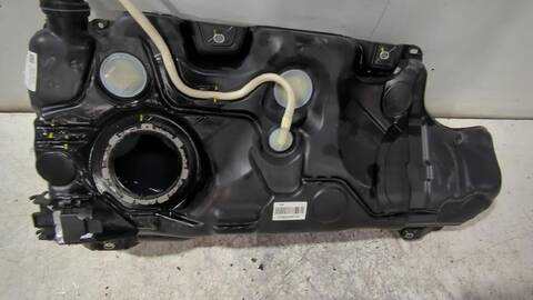 Foto 3ª: Deposito de Combustible Volkswagen T-Roc 1.6 TDI 115CV [DGTE] (2017)