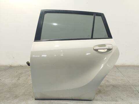Foto 2ª: Puerta Trasera Izquierda Toyota Verso 1.6 D4-D WAR20_) 112CV 82KW [1WW] (2015)