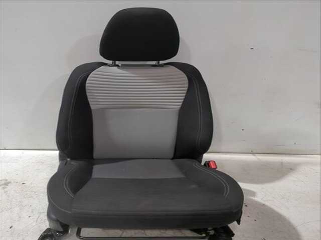 Foto 2ª: Asiento Delantero Derecho Toyota Yaris ACTIVE 112CV 82KW [2NRFKE] (2017)
