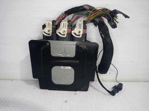 Foto 2ª: Centralita Motor ECU Peugeot 3008 STYLE 114CV 84KW [9HD] (2014)