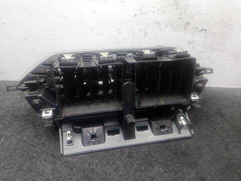 Foto 3ª: Mando Multifuncion Peugeot 2008 1.2 PURETECH 100 101CV 74KW [HNK (EB2ADTD)] (2024)