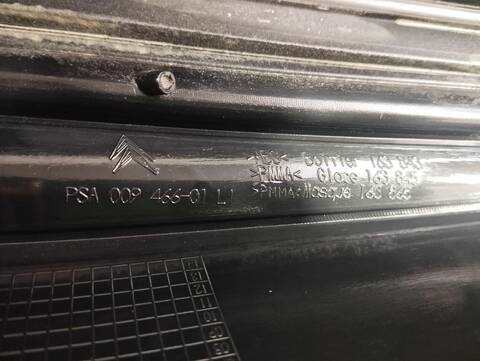 Foto 3ª: Piloto Trasero Izquierdo Citroen C4 1.6 16V HDI FAP 109CV [9HZDV6TED4] (2007)