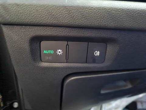 Foto 1ª: Mando Luces Skoda Octavia AMBITION 115CV 85KW [DTRD] (2023)