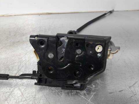 Foto 3ª: Cerradura Puerta Trasera Derecha Volkswagen Passat 2.0 TDI BERLINA 140CV 103KW [CBA] (2008)
