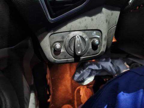 Mando Luces Ford Kuga TITANIUM 163CV 120KW