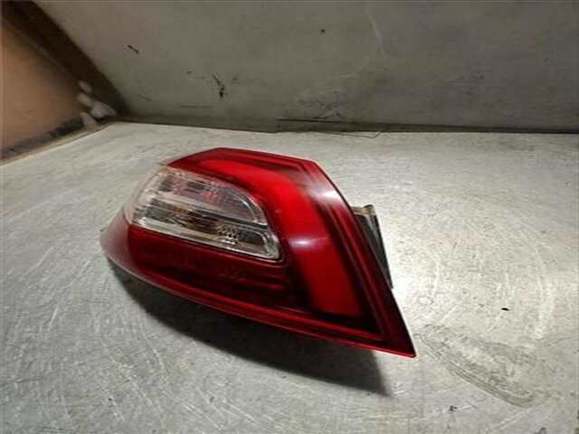 Foto 2ª: Piloto Trasero Izquierdo Peugeot 308 1.2 STYLE [1.2 LTR. - 81 KW 12V E-THP - PURETECH] [HNZ / EB2DT]