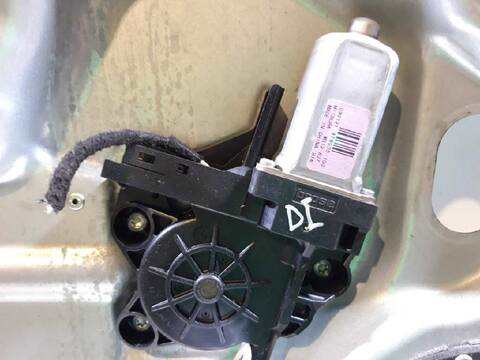 Foto 3ª: Elevalunas Eléctrico Delantero Izquierdo Ford C Max TREND 109CV 80KW CB3) [G8DB] (2009)