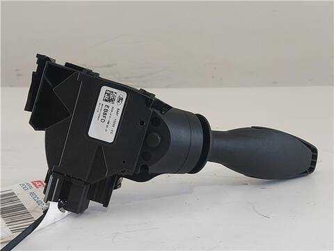 Foto 2ª: Mando Multifuncion Ford Fiesta 1.25 82CV 60KW [SNJB] (2011)